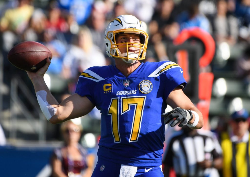 Ds4hiHiUcAE51Gd 1024x726 - Philip Rivers Completes First 25 Passes To Set New NFL Record
