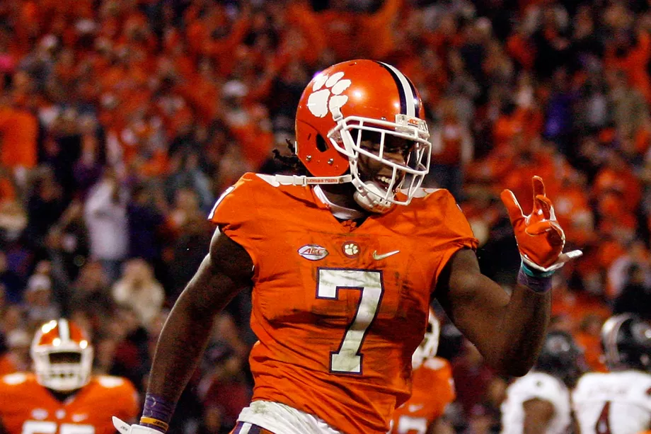 Chargers select Mike Williams No. 7 in the 2017 NFL Draft