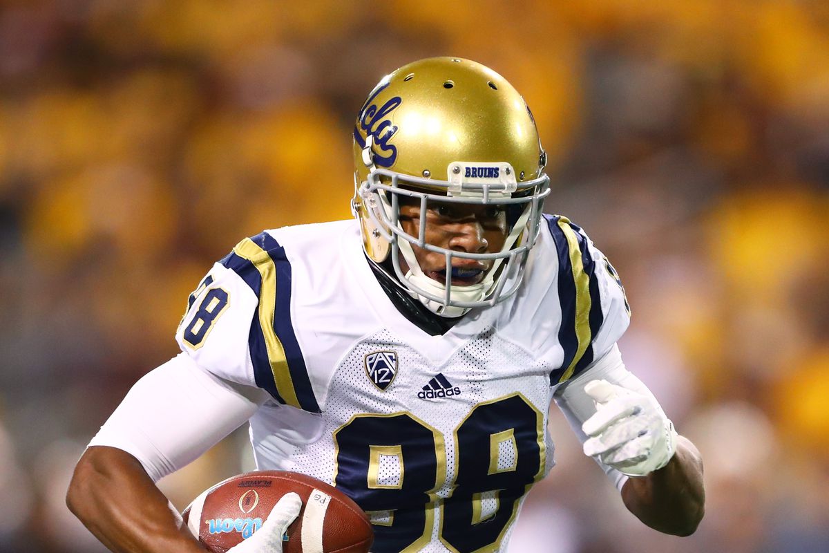 Chargers Sign UCLA TE Austin Roberts