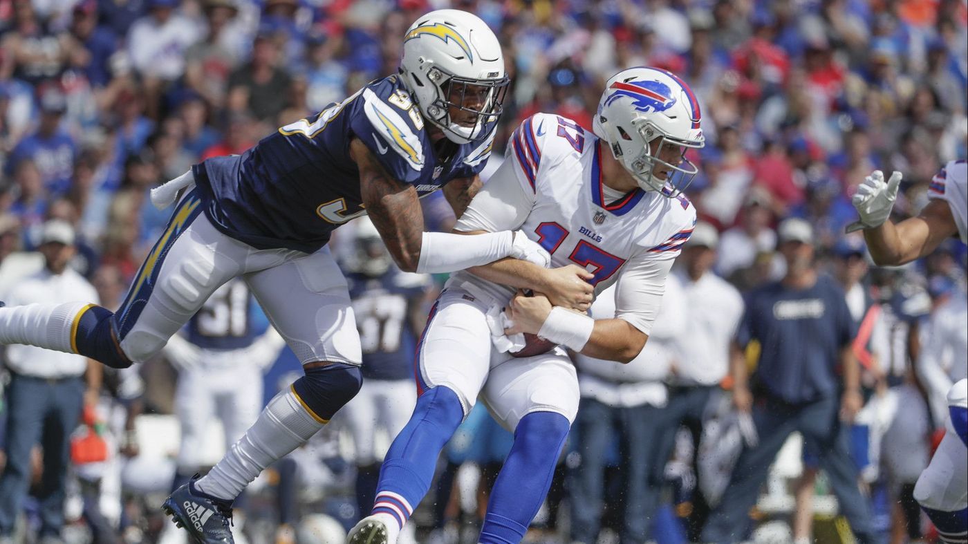 Melvin Gordon Scores 3 TDs As Chargers Run Over Bills 31-20
