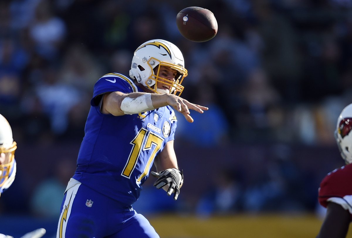 Philip Rivers Completes First 25 Passes To Set New NFL Record