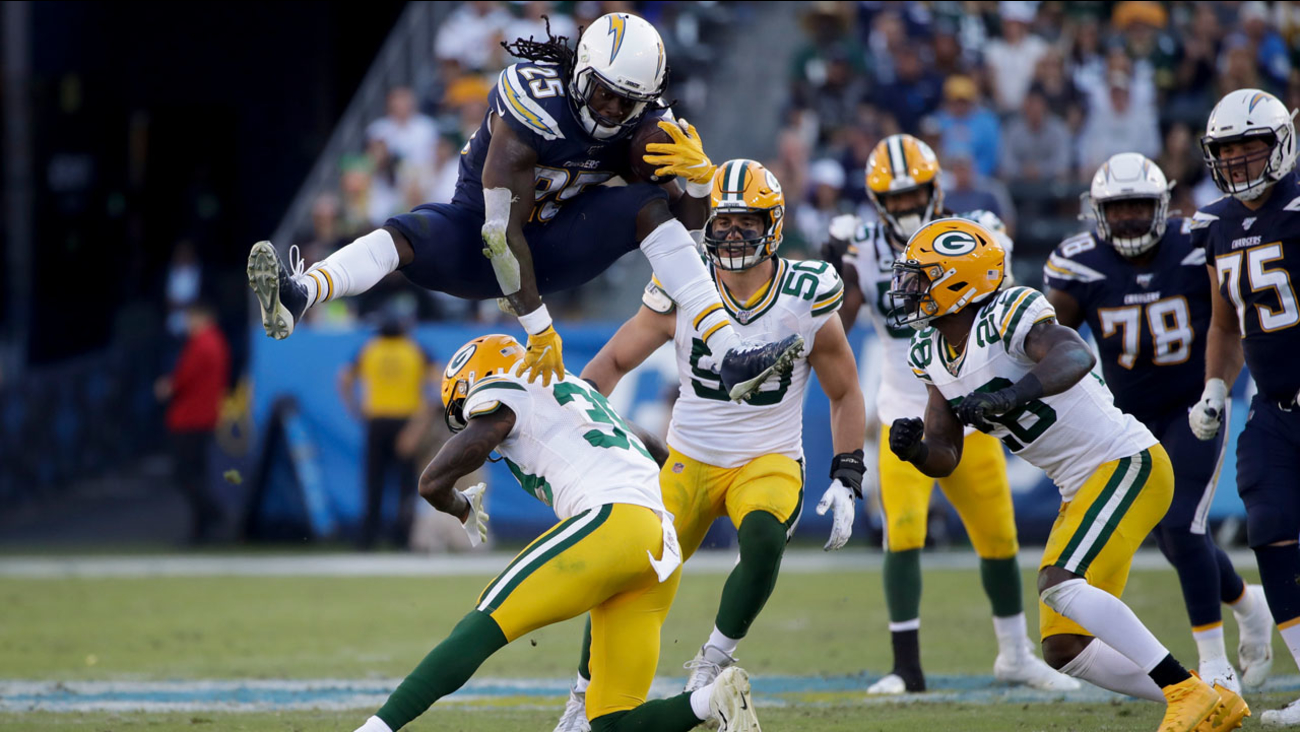 Charged Up Chargers Shut Down Packers In Dominating 26-11 Win