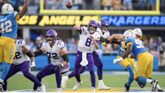 FEPXaRHXwAYySe0 - Bolts Can't Stop Vikings as Chargers Lose 3 of Last 4